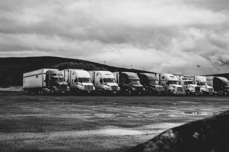 What You Should Know About 18-Wheeler Accidents in New York
